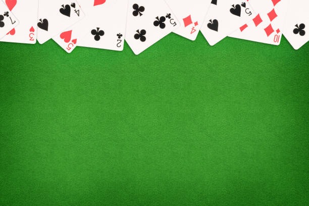 Ceme Online card comparison showing player hand versus dealer hand with settlement of stakes on wild888